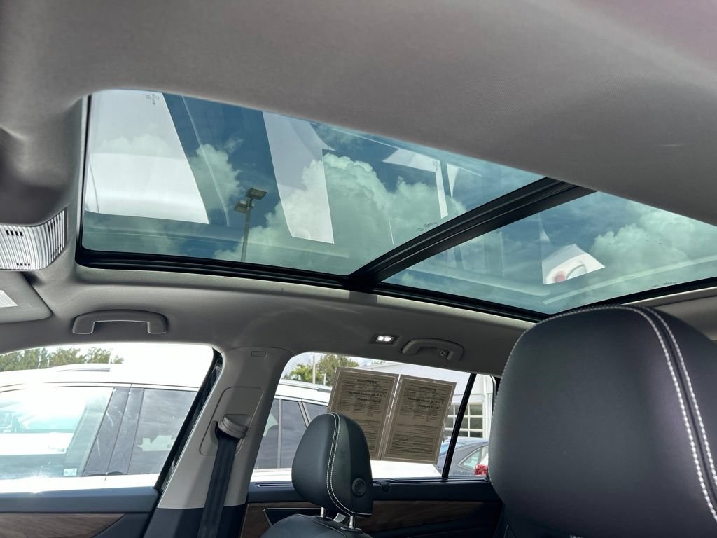 Certified 2026 Volkswagen Atlas SE w/ Panoramic Sunroof Package FWD image 23