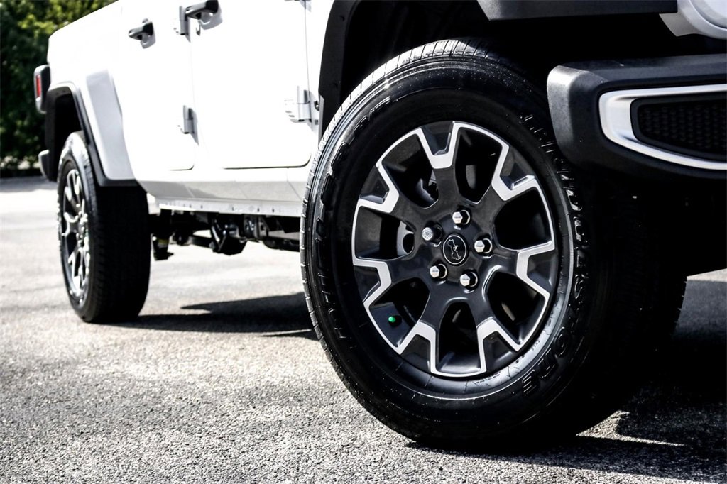 New 2025 Jeep Gladiator Sport w/ Premium Package image 2