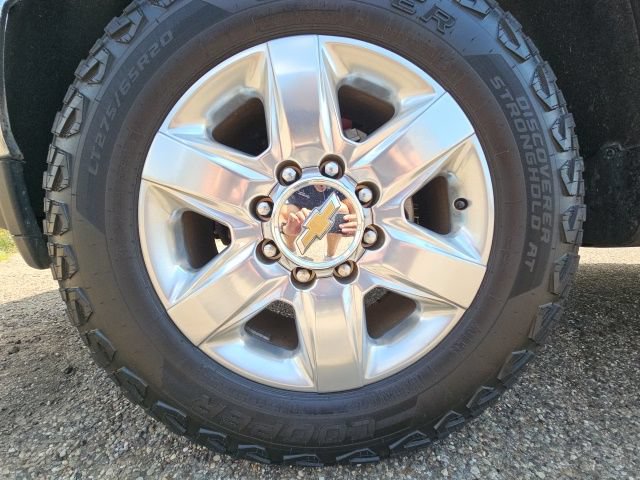 Used 2022 Chevrolet Silverado 2500 LTZ w/ LTZ Convenience Package AWD/4WD image 14