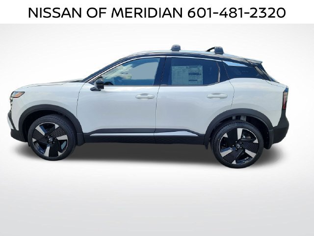 New 2026 Nissan Kicks SR w/ Cold Weather Package FWD image 2