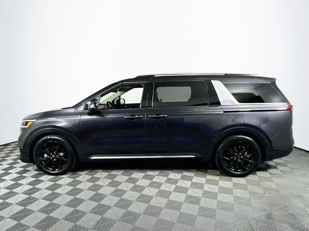 Used 2022 Kia Carnival SX Prestige FWD image 4