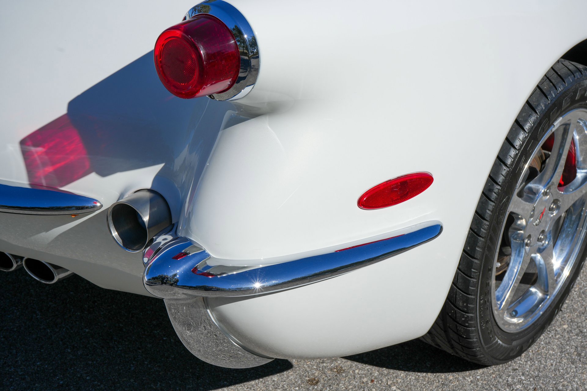 Used 2003 Chevrolet Corvette Convertible w/ Preferred Equipment Group1 image 18