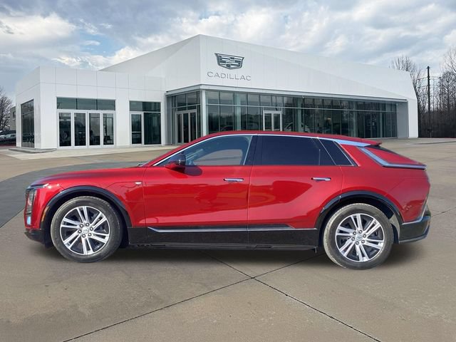 Certified 2024 Cadillac Lyriq Tech w/ Driver Assist Package AWD/4WD image 9