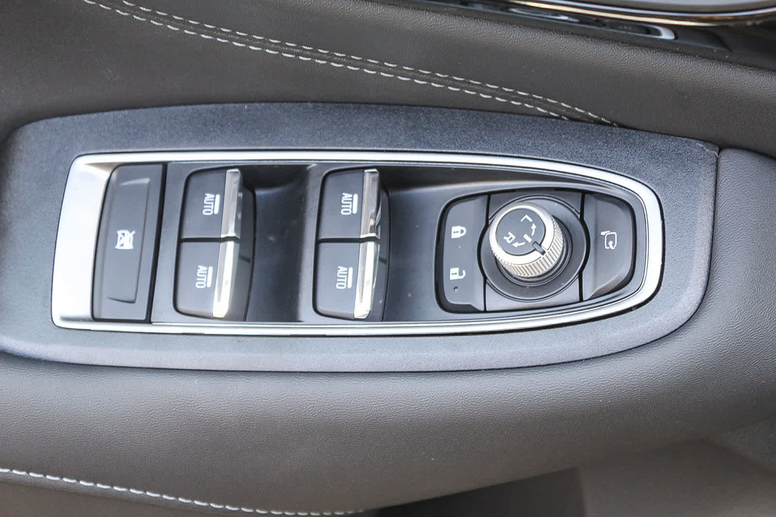 New 2025 Subaru Outback Touring XT image 16
