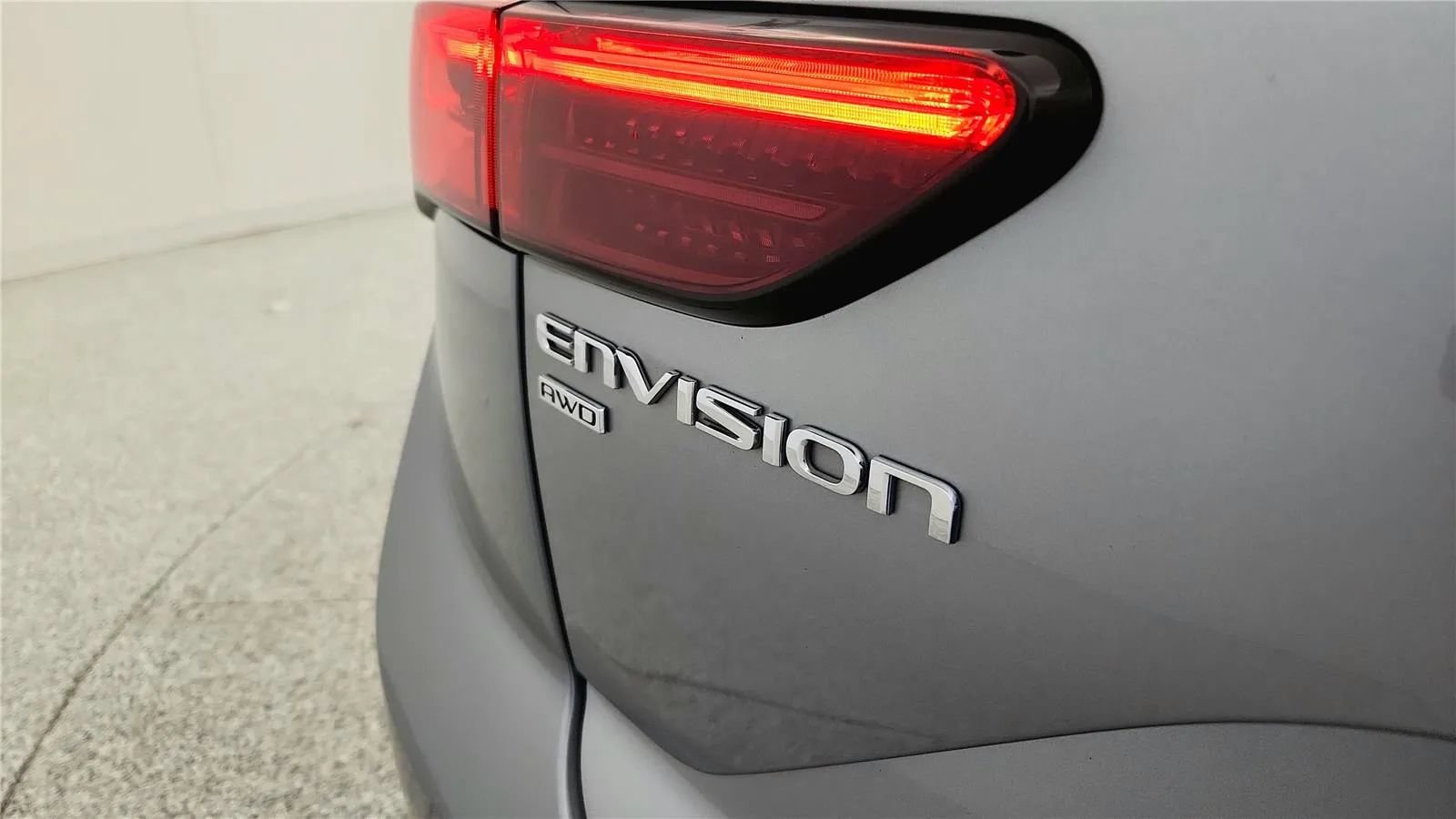 Used 2024 Buick Envision Preferred AWD/4WD image 37