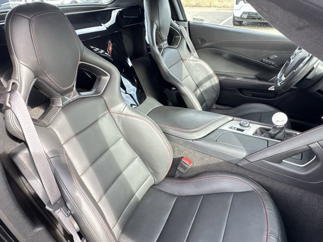Used 2016 Chevrolet Corvette Z06 w/ 3LZ Preferred Equipment Group image 27