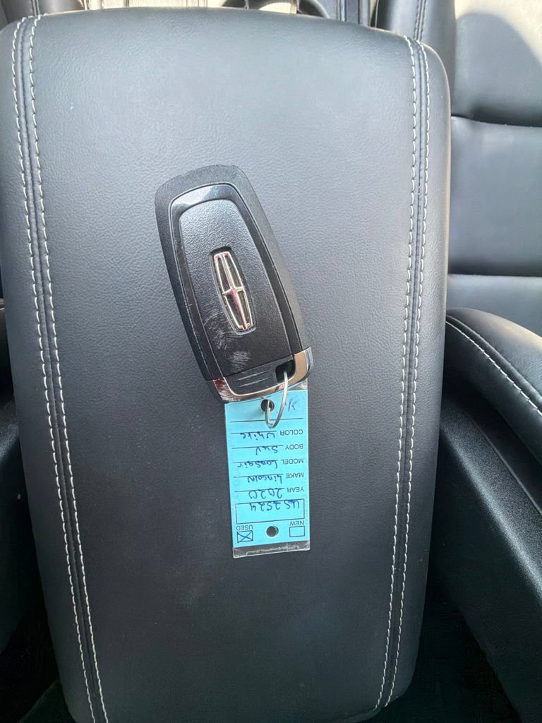 Used 2025 Lincoln Corsair FWD image 14