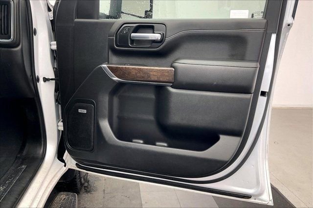 Used 2020 GMC Sierra 3500 Denali w/ Denali Ultimate Package image 24