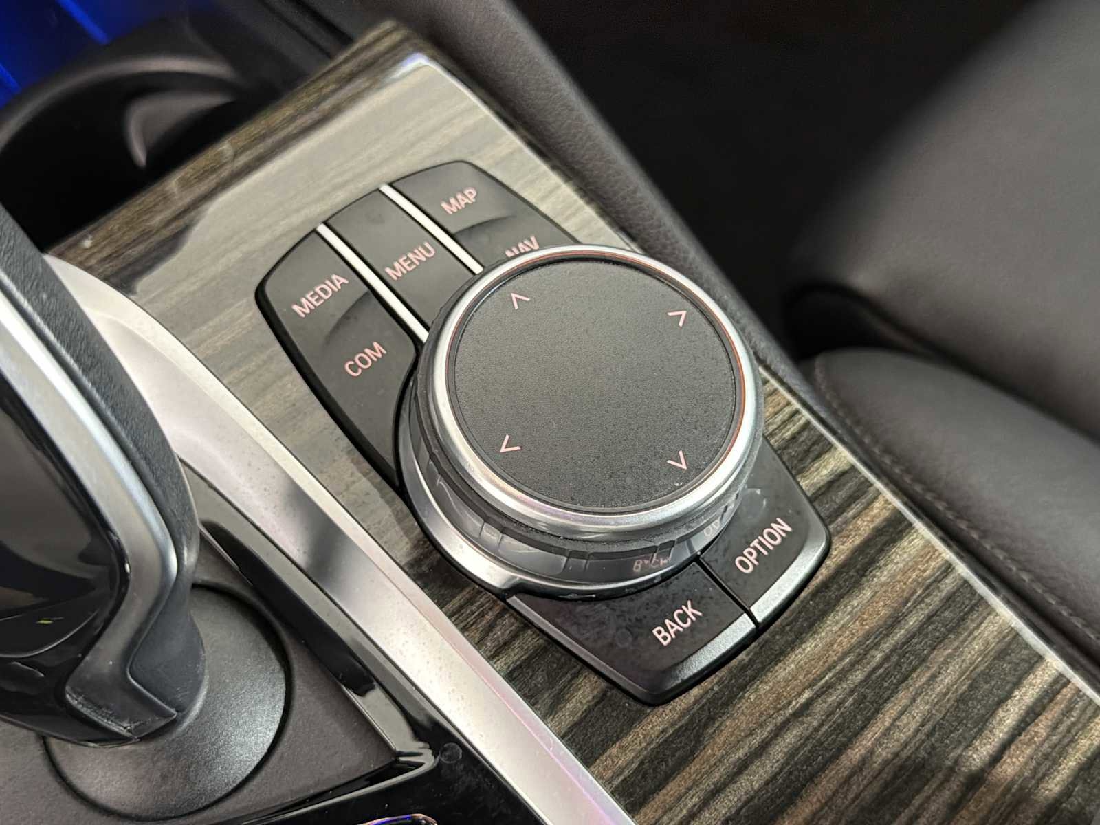 Used 2019 BMW 530i w/ Convenience Package image 32