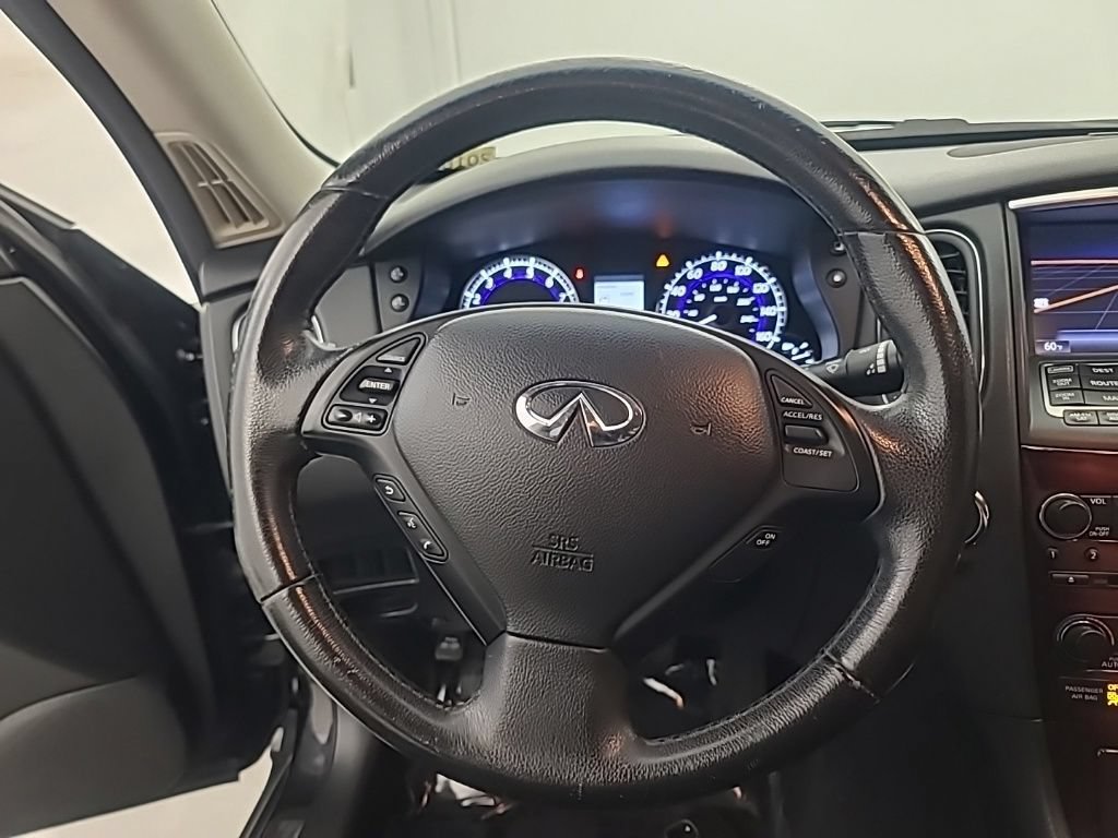Used 2016 INFINITI QX50 AWD w/ Premium Plus Package image 31