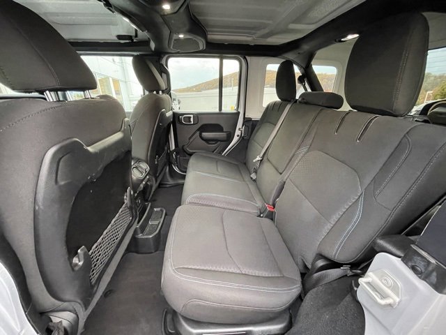 Used 2024 Jeep Wrangler Unlimited Rubicon 4xe image 36