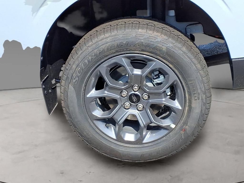 New 2026 Ford Maverick XLT w/ XLT Luxury Package AWD/4WD image 4