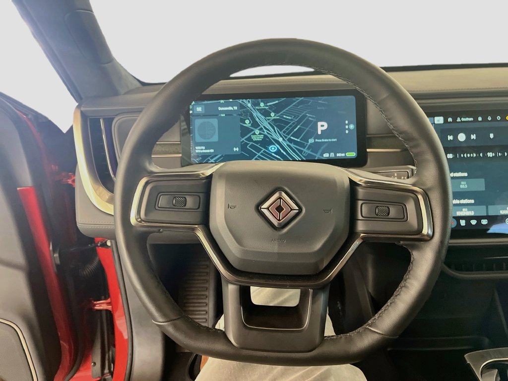 Used 2025 Rivian R1S Adventure Dual AWD/4WD image 11