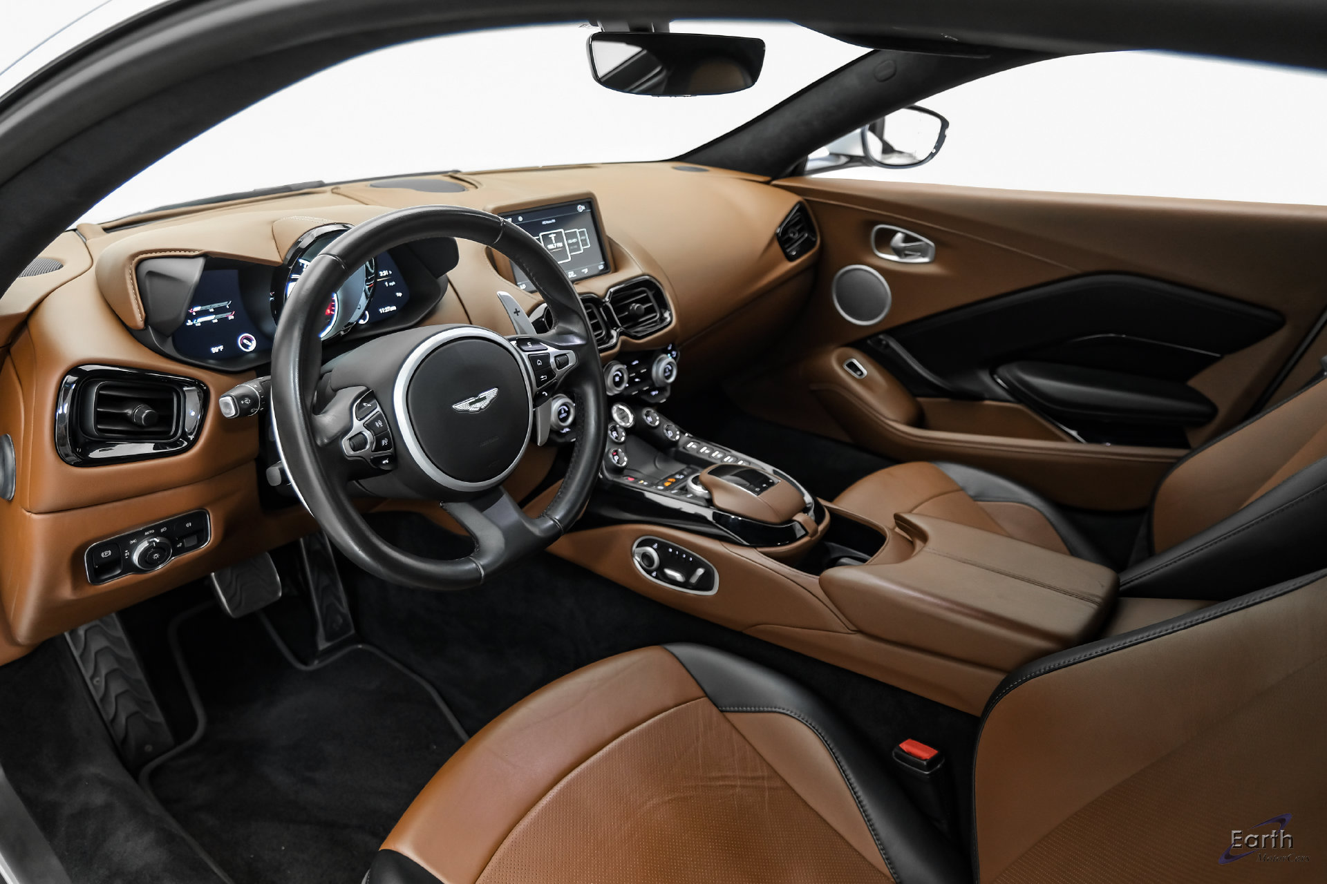 Used 2020 Aston Martin V8 Vantage Coupe RWD image 3