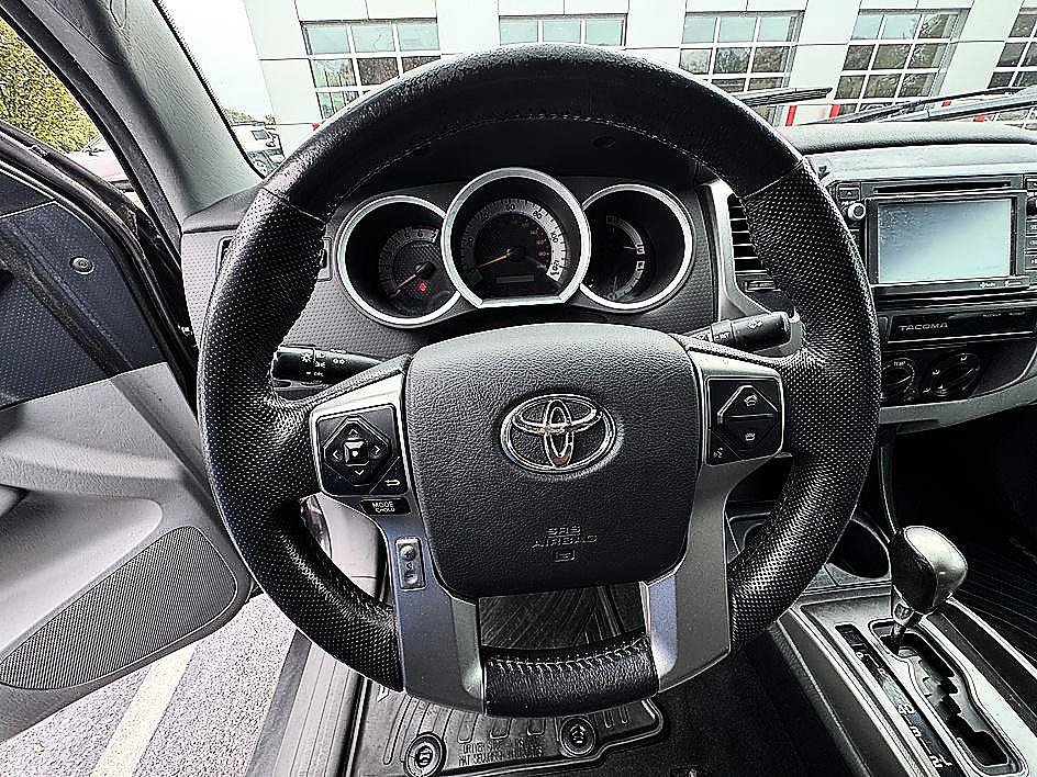 Used 2015 Toyota Tacoma PreRunner w/ TRD Sport Package RWD image 8