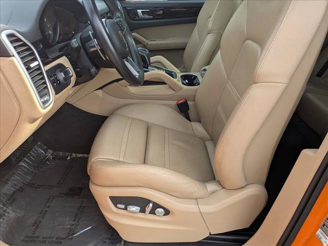 Used 2021 Porsche Cayenne Coupe AWD/4WD image 17