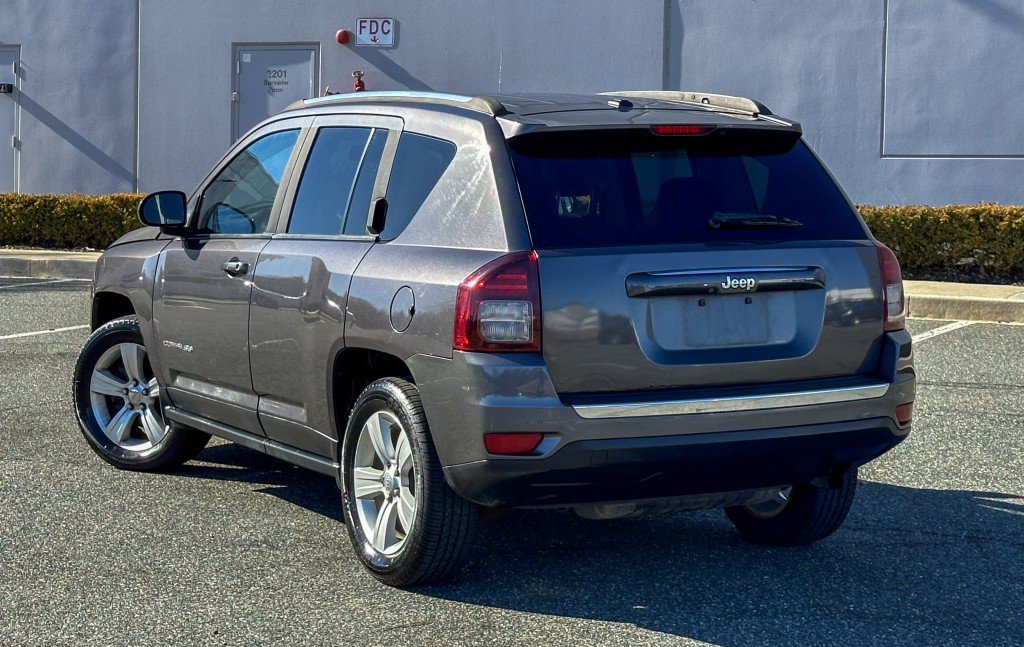 Used 2015 Jeep Compass High Altitude image 13