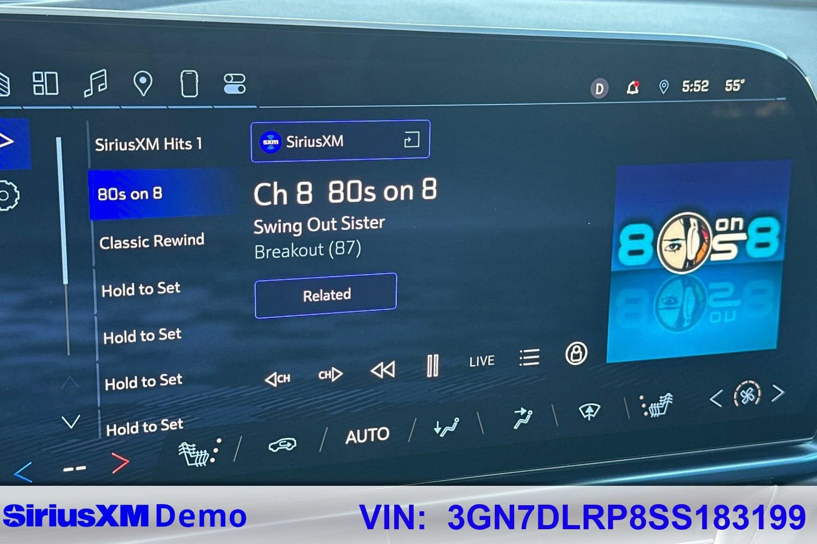 Used 2025 Chevrolet Equinox EV LT w/ Convenience Package image 31