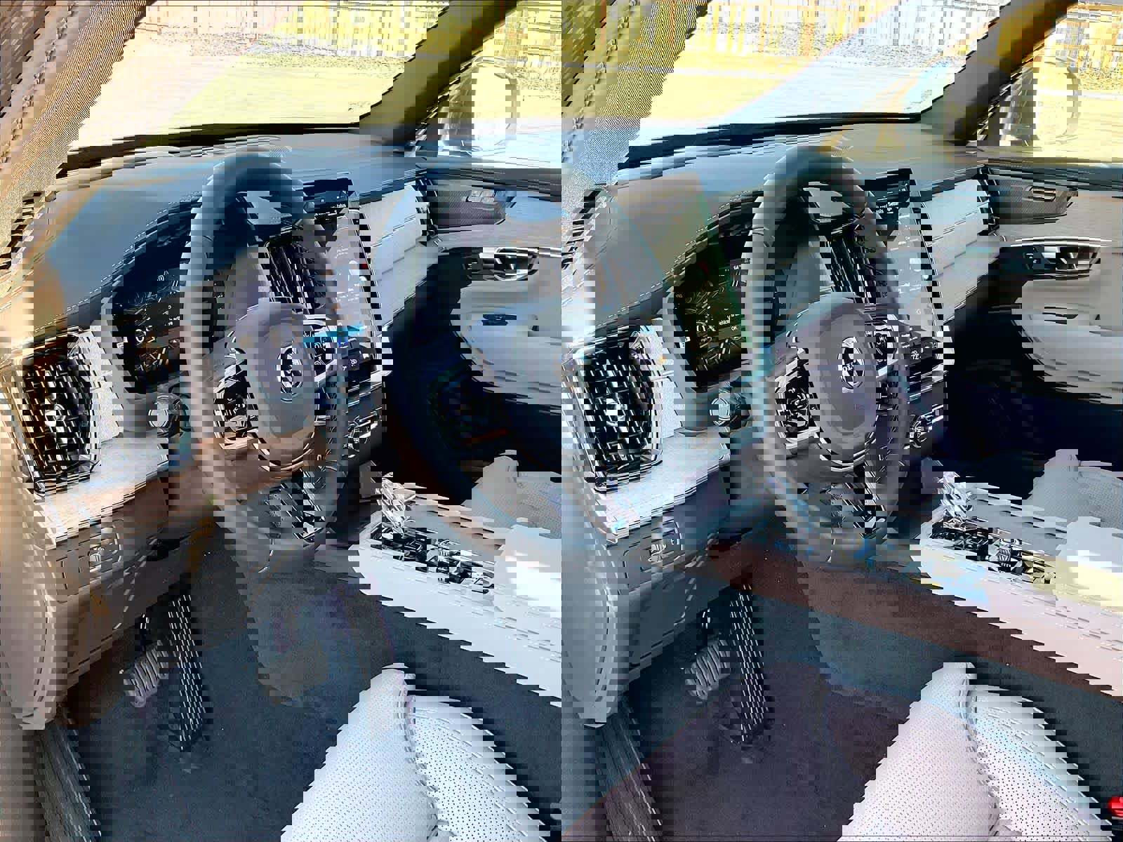 New 2026 Volvo XC90 T8 Ultra w/ Protection Package Premier image 8