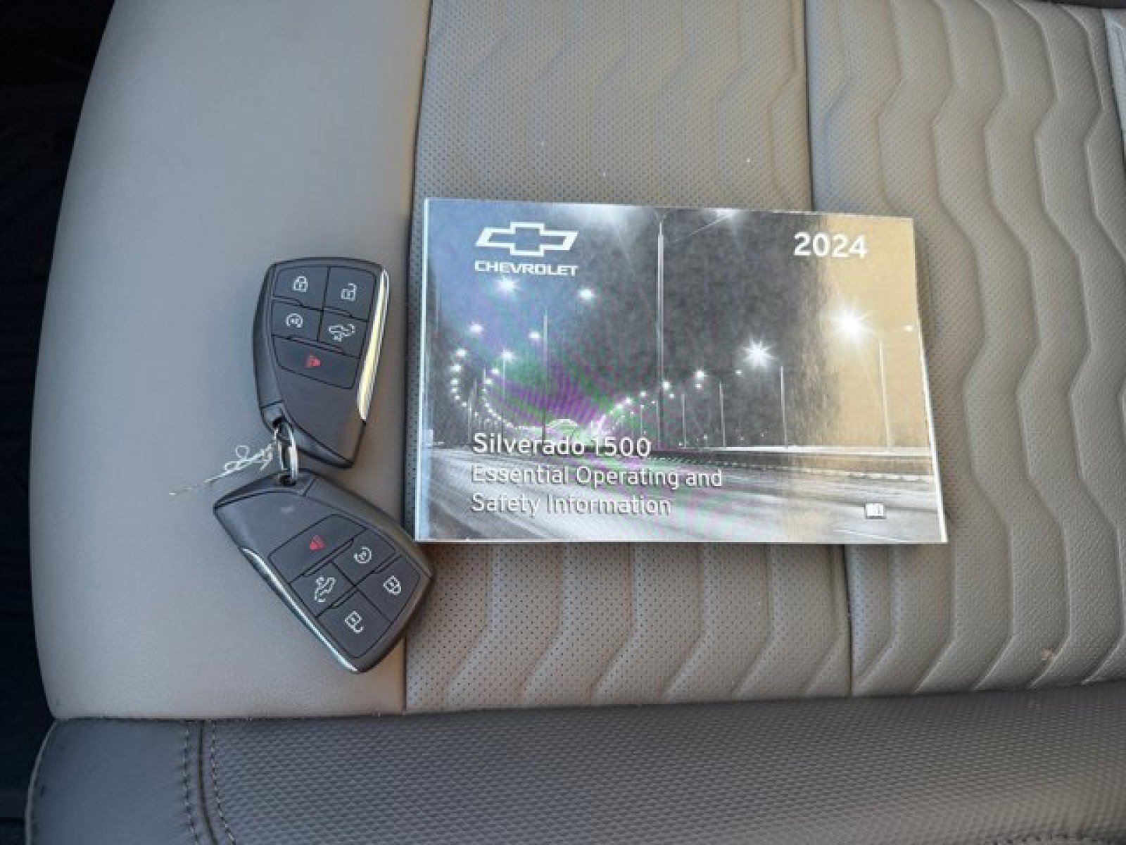 Used 2024 Chevrolet Silverado 1500 ZR2 w/ ZR2 Bison Edition AWD/4WD image 21