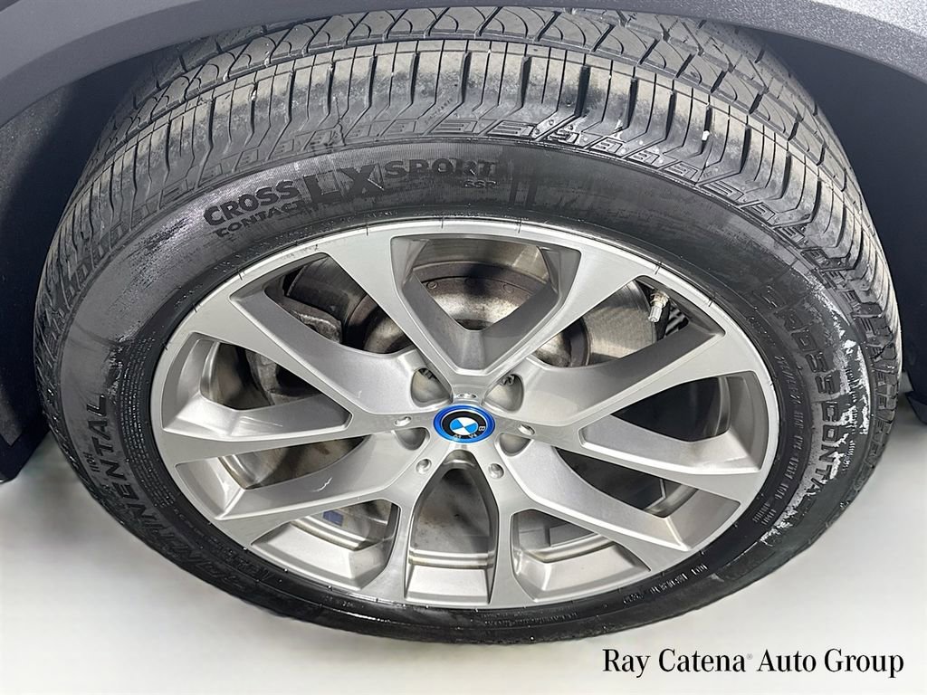 Certified 2024 BMW X5 xDrive50e w/ Premium Package image 33