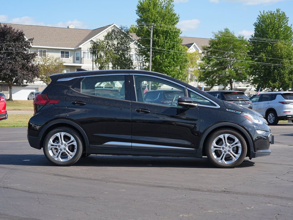 Used 2018 Chevrolet Bolt LT FWD image 2