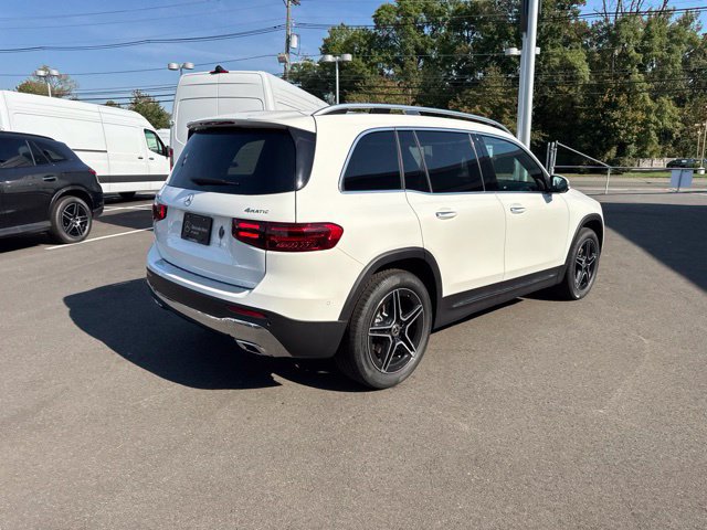 Used 2026 Mercedes-Benz GLB 250 4MATIC image 4