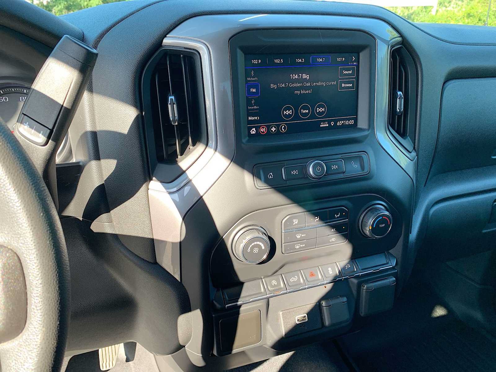 Certified 2020 Chevrolet Silverado 1500 Custom w/ Rally Edition AWD/4WD image 13