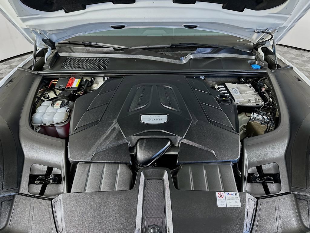 Used 2019 Porsche Cayenne image 38