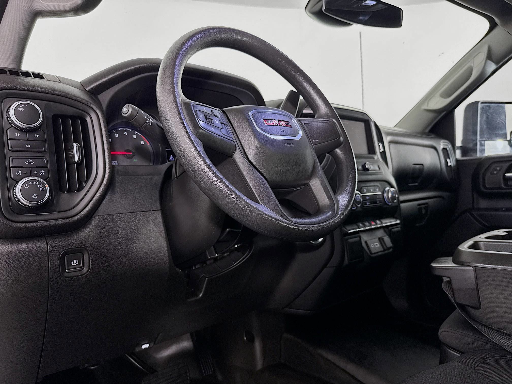 Used 2024 GMC Sierra 2500 Pro w/ Convenience Package image 20