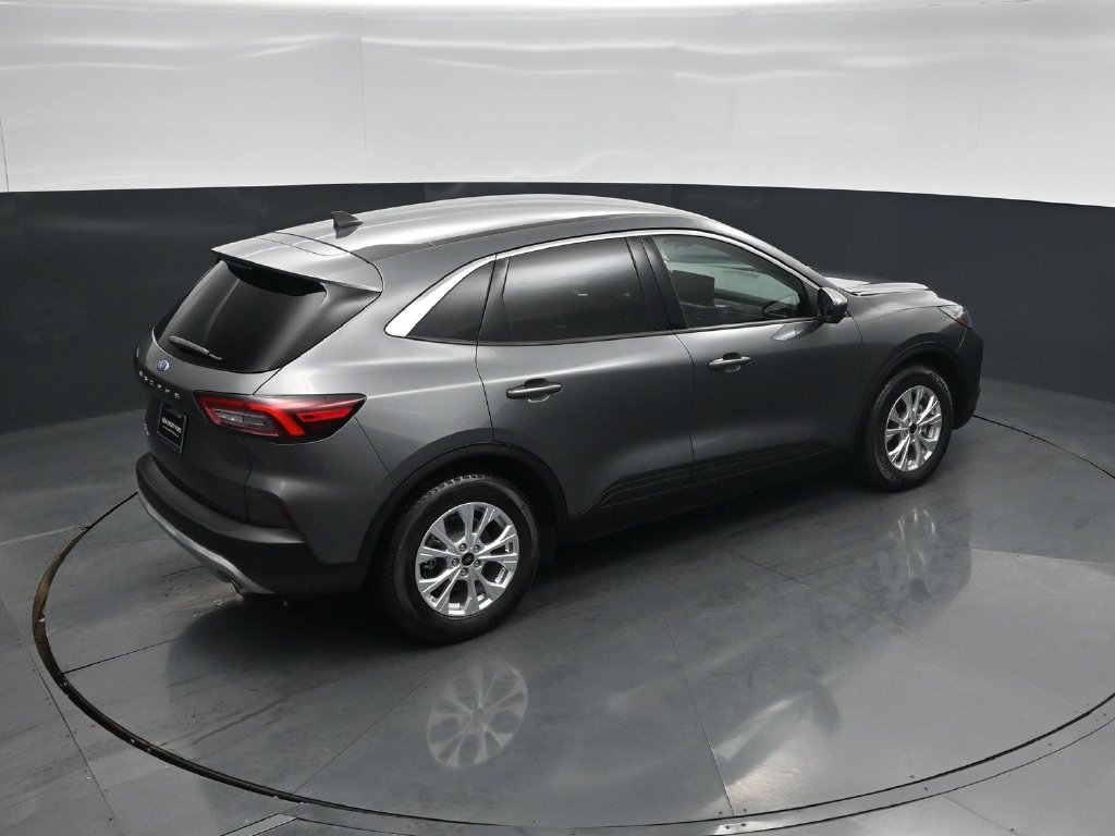 Used 2023 Ford Escape Active w/ Tech Pack #2 FWD image 39