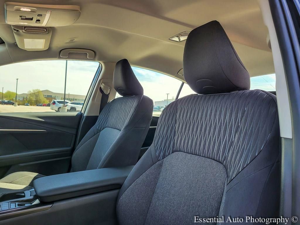 Used 2025 Toyota Camry LE w/ Convenience Package FWD image 10