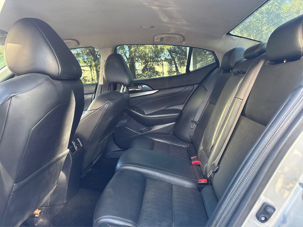 Used 2017 Nissan Maxima 3.5 SV FWD image 10