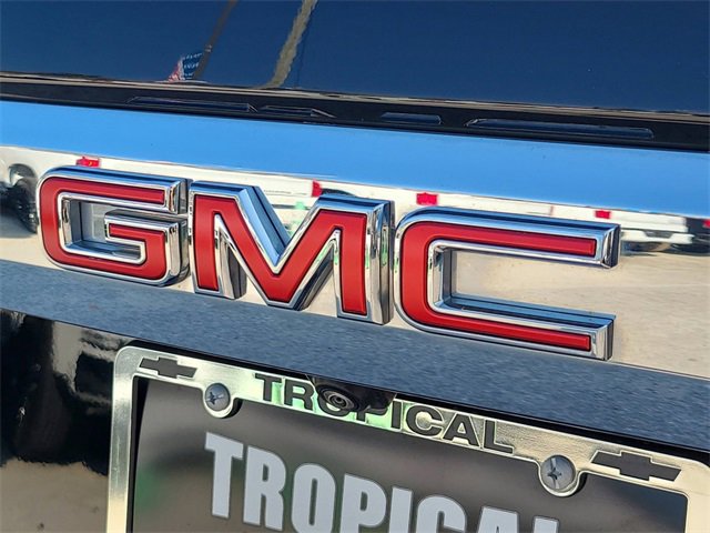 Used 2024 GMC Yukon XL SLT image 9