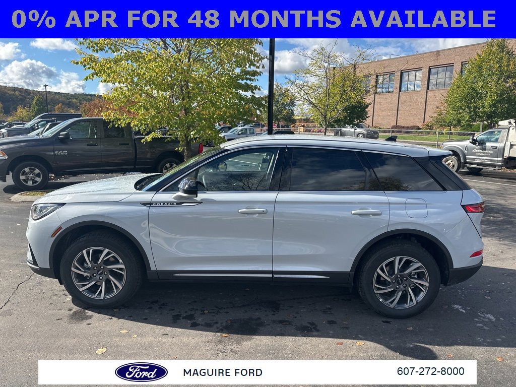 New 2025 Lincoln Corsair AWD w/ Rear Removable Package Tray image 9