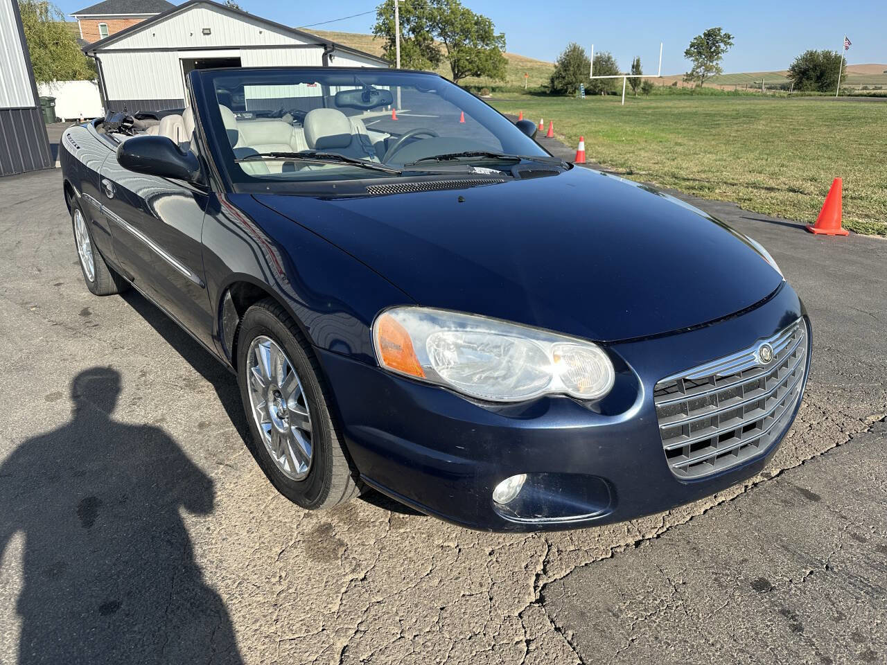 Used 2005 Chrysler Sebring Limited image 7