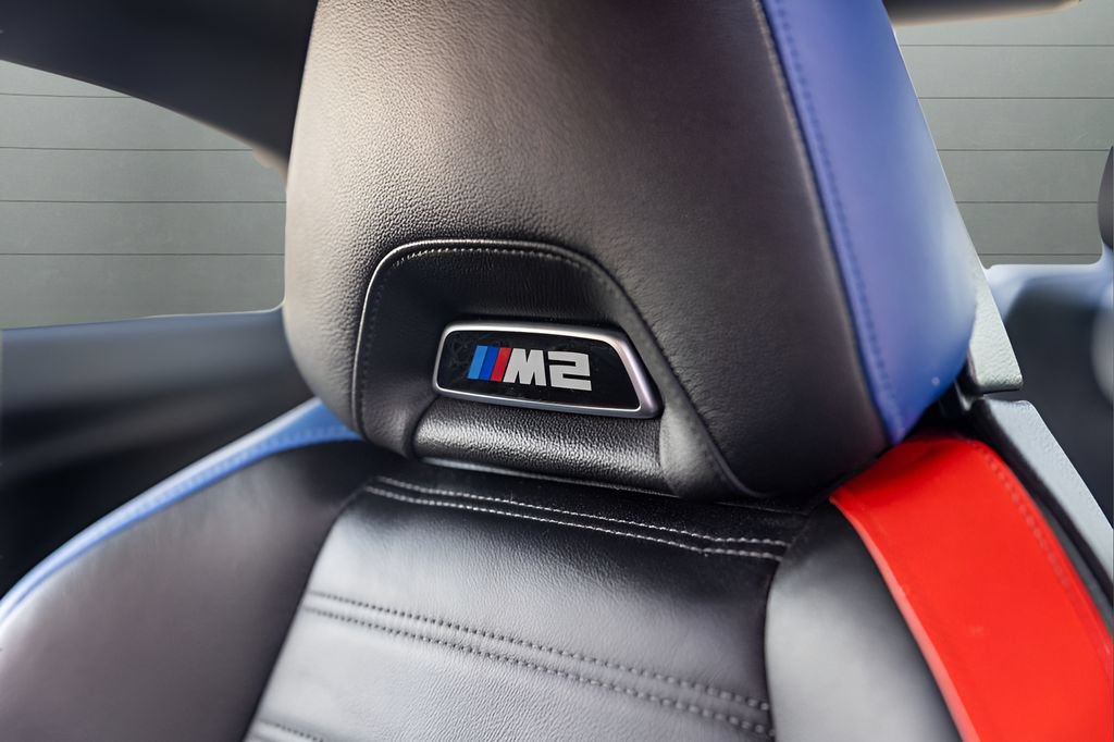 Used 2023 BMW M2 w/ Lighting Package RWD image 33