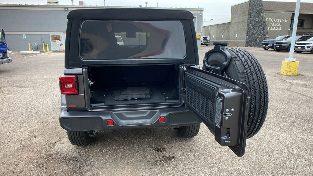 Used 2024 Jeep Wrangler Sahara w/ Safety Group image 30