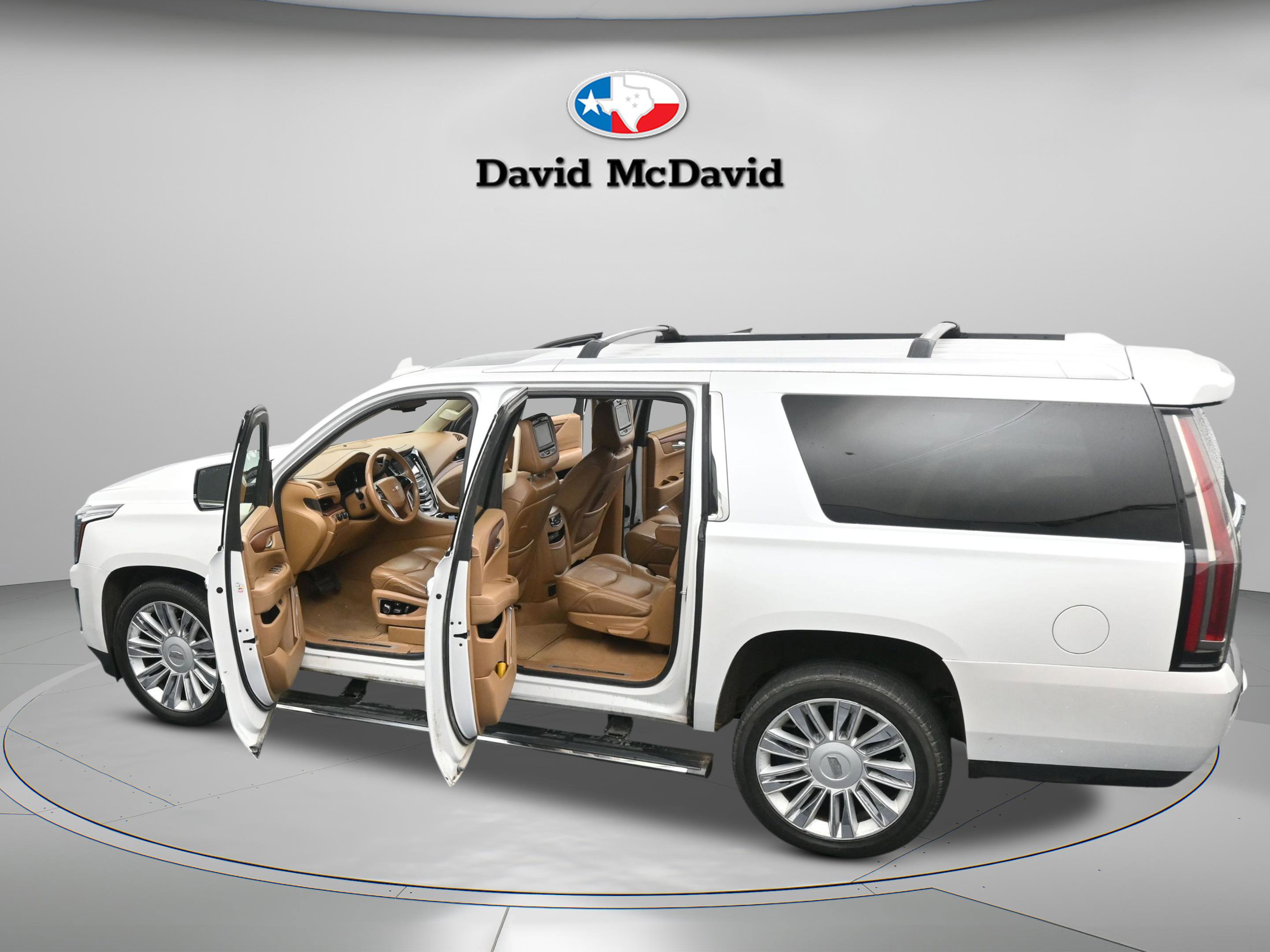 Used 2016 Cadillac Escalade ESV Platinum AWD/4WD image 52