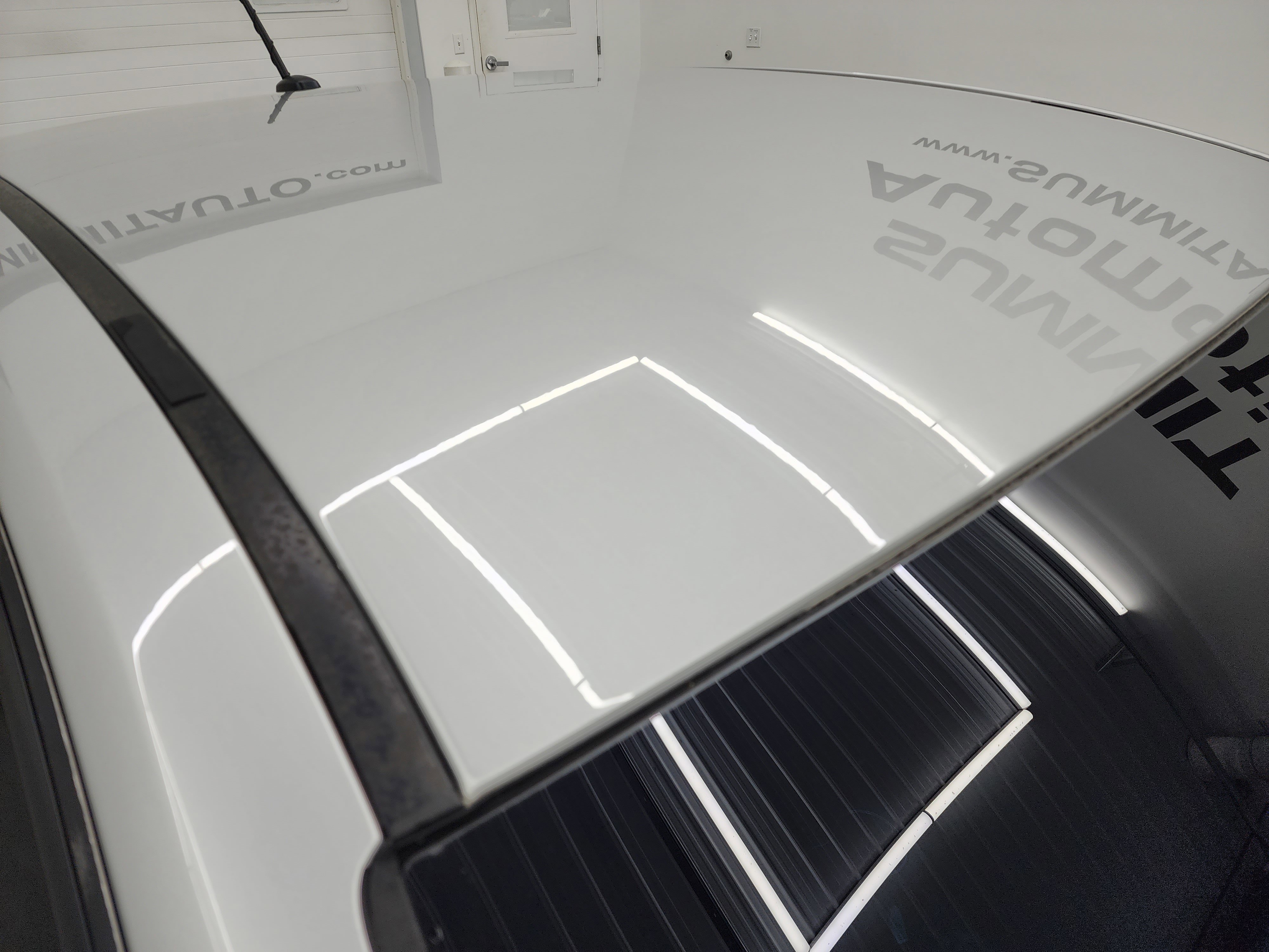 Used 2009 Pontiac G8 GT w/ Premium Package image 4