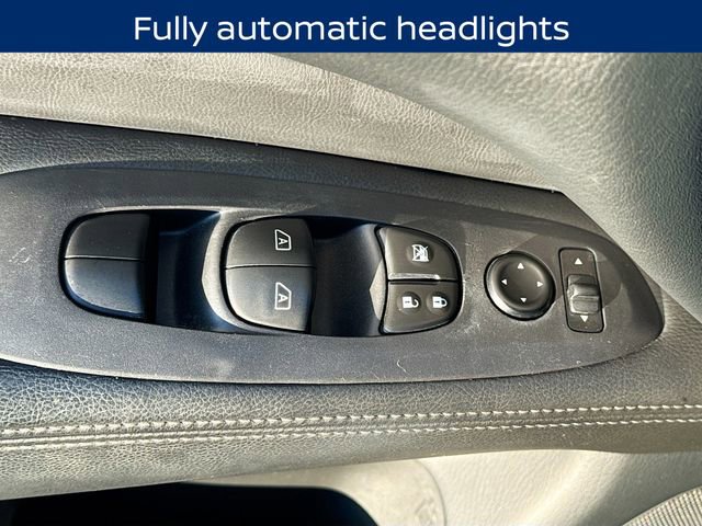 Used 2020 Nissan Pathfinder Platinum image 20