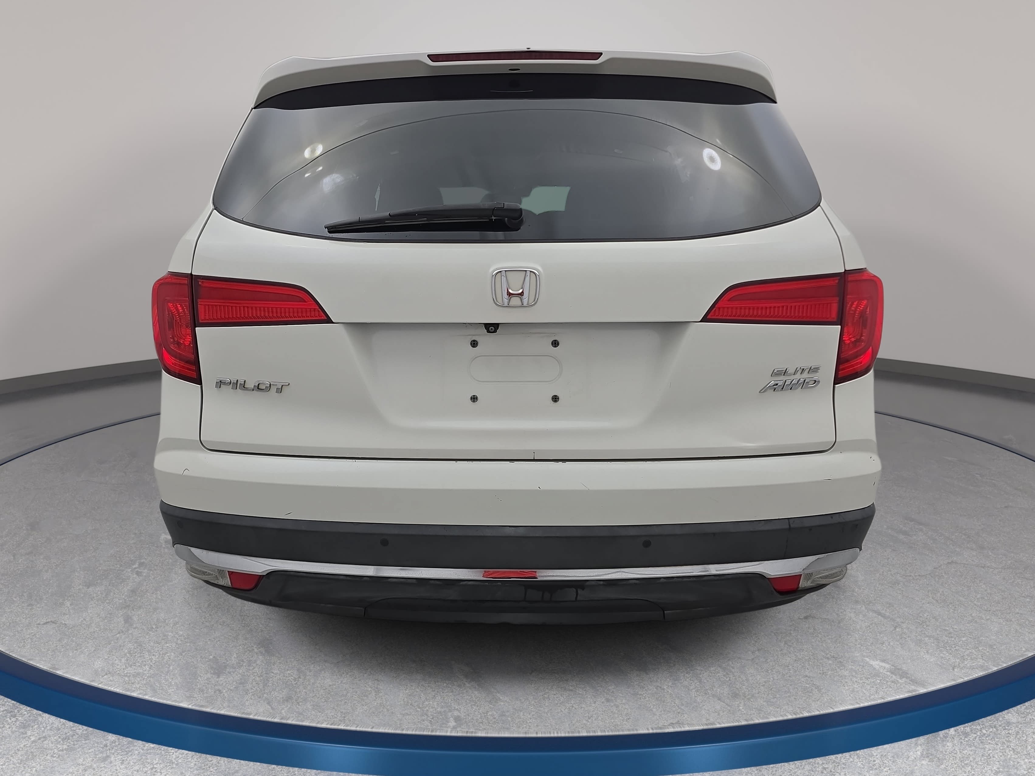 Used 2016 Honda Pilot Elite image 6