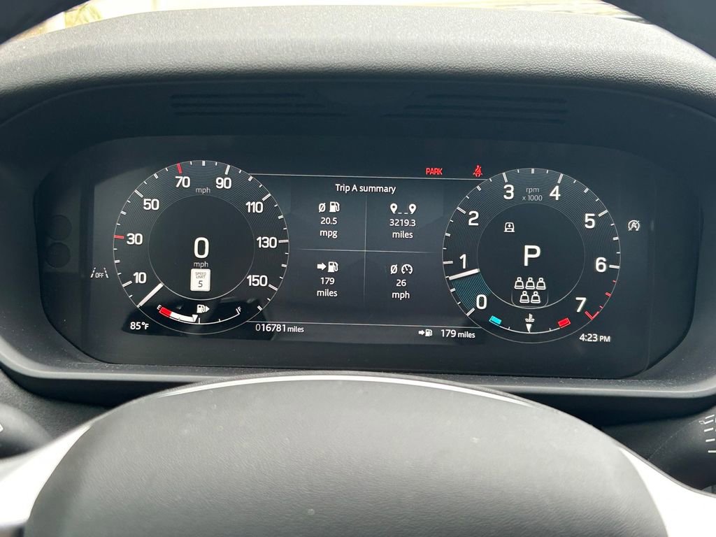 Used 2024 Land Rover Discovery S AWD/4WD image 40