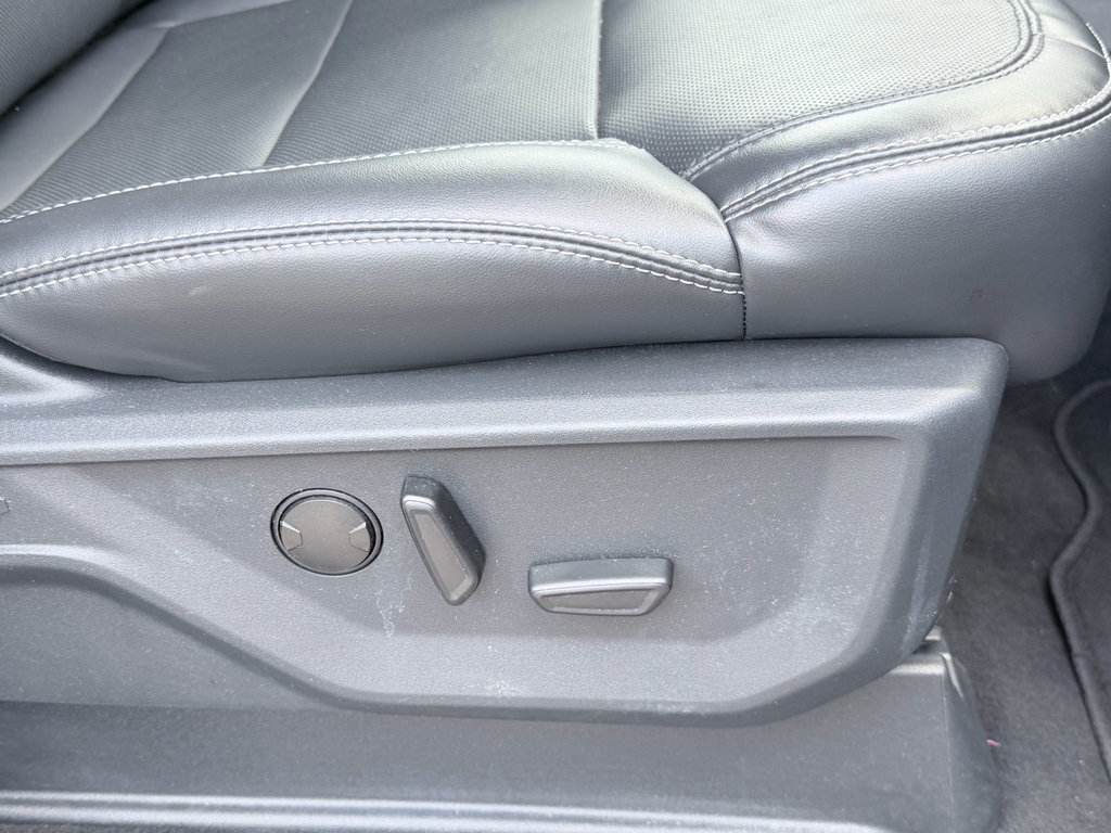 Used 2025 Ford Expedition Platinum AWD/4WD image 30