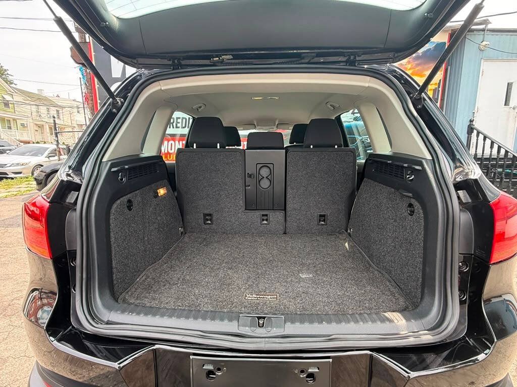 Used 2017 Volkswagen Tiguan Limited w/ Premium Package AWD/4WD image 25