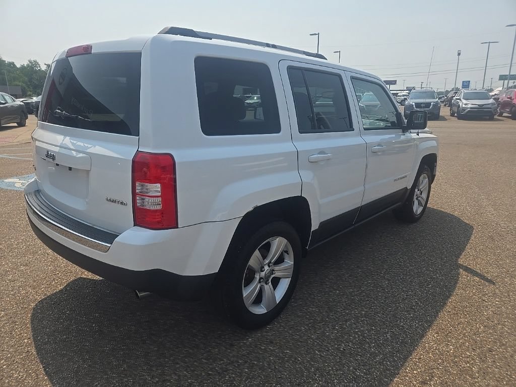 Used 2014 Jeep Patriot Limited w/ Sun/Sound Group AWD/4WD image 7