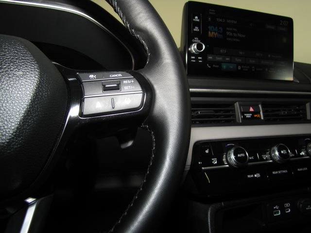 Certified 2025 Honda Pilot EX-L image 6