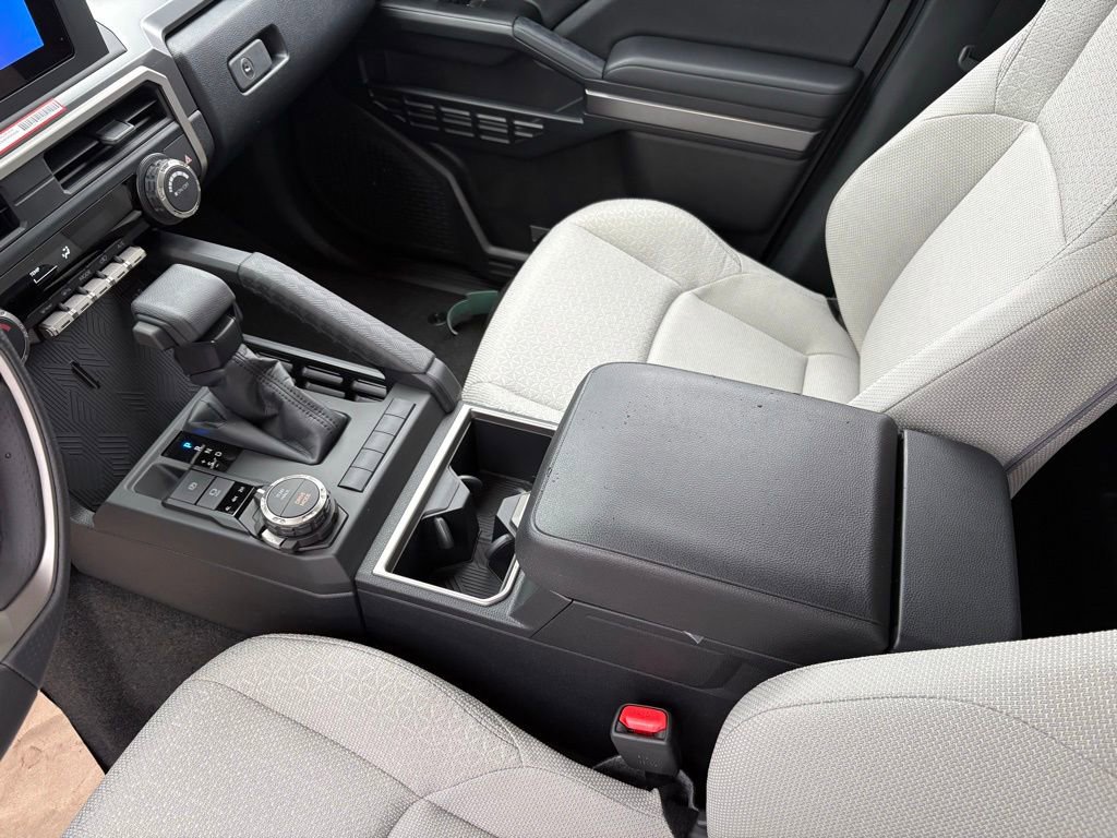 New 2026 Toyota 4Runner SR5 AWD/4WD image 17