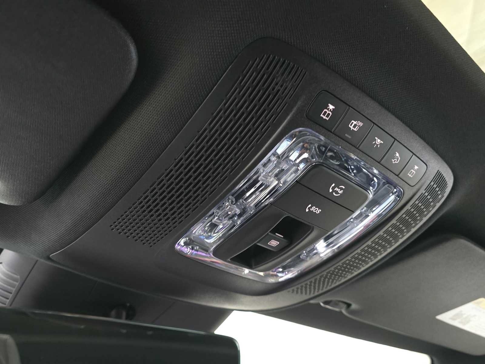 Used 2025 Mercedes-Benz CLA 250 4MATIC image 36