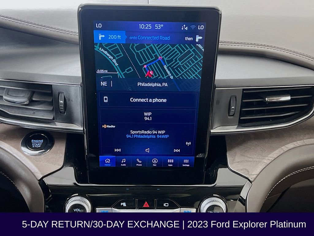 Used 2023 Ford Explorer Platinum w/ Technology Package AWD/4WD image 18